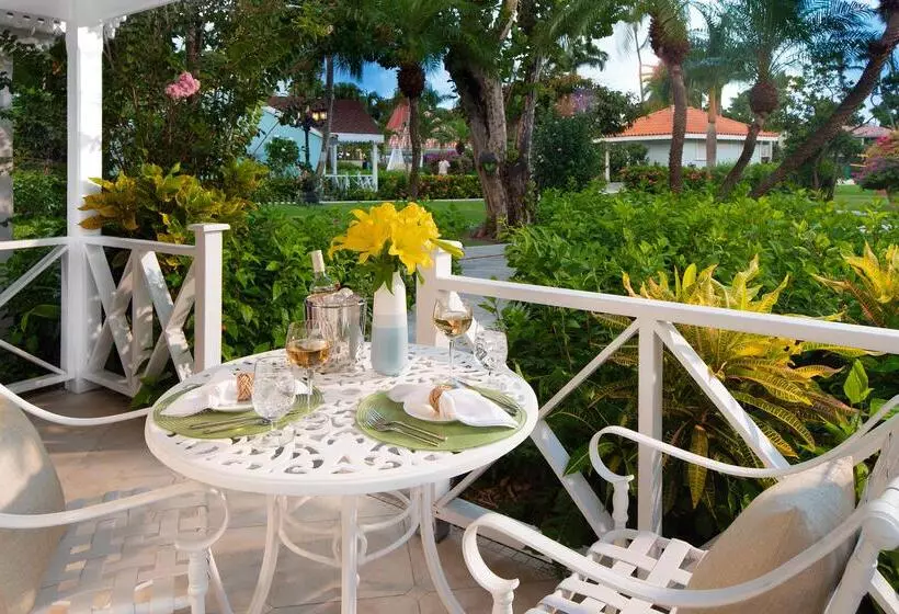 اتاق لوکس, Sandals Grande Antigua   All Inclusive Resort And Spa   Couples Only
