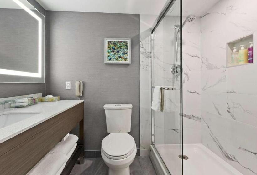 חדר סטנדרט עם מיטת קינג, Best Western Premier Calgary Plaza Hotel & Conference Centre