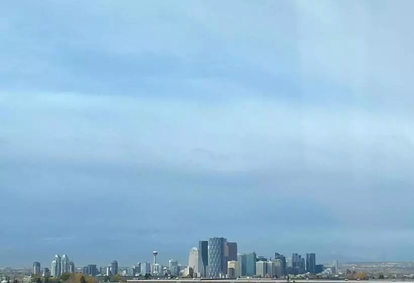 سوییت با چشم‌انداز کوه, Best Western Premier Calgary Plaza Hotel & Conference Centre