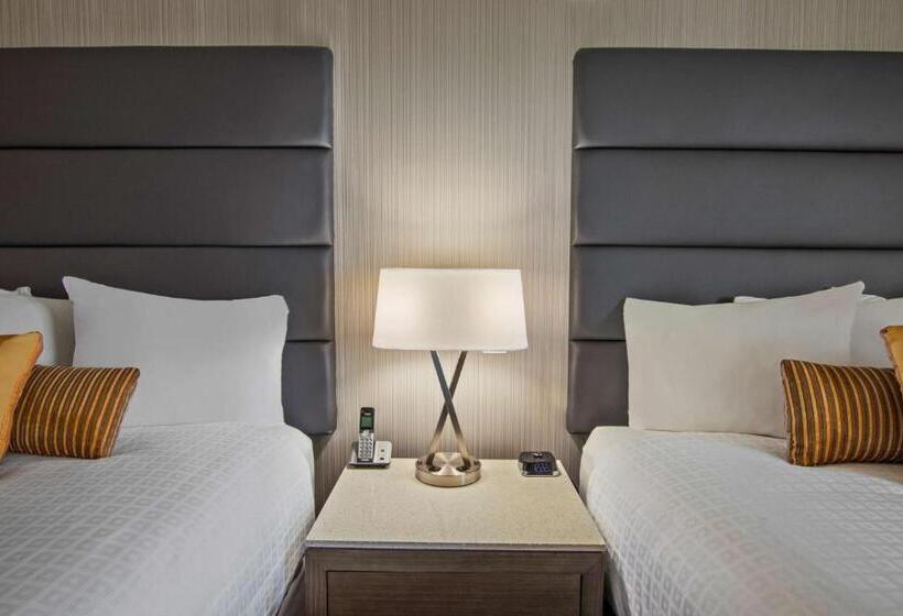 חדר אקזקיוטיב, Best Western Premier Calgary Plaza Hotel & Conference Centre