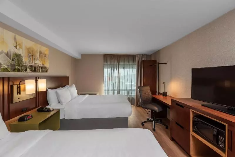 اتاق استاندارد, Comfort Inn South