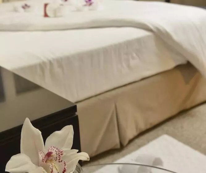 スタンダードルーム, Crowne Plaza Bahrain, An Ihg