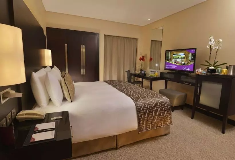 ダブルベッドスタンダードルーム, Crowne Plaza Bahrain, An Ihg
