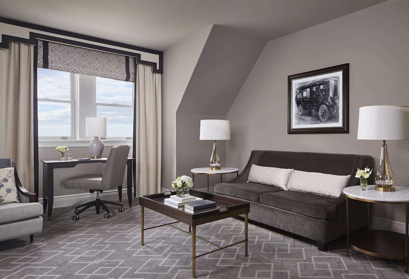 标准间带双人床, Fairmont Hotel Macdonald