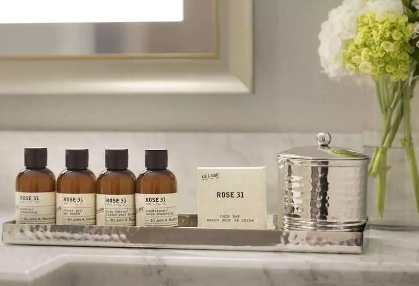 ２ダブルベッドのスタンダードルーム, Fairmont Hotel Macdonald