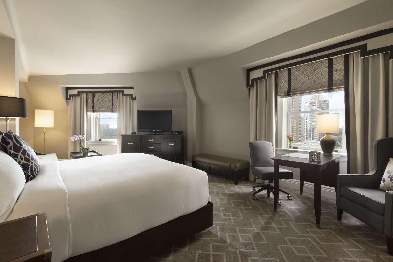 キングサイズベッドのスタンダードルーム, Fairmont Hotel Macdonald
