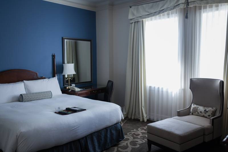 デラックスルーム, Fairmont Hotel Macdonald