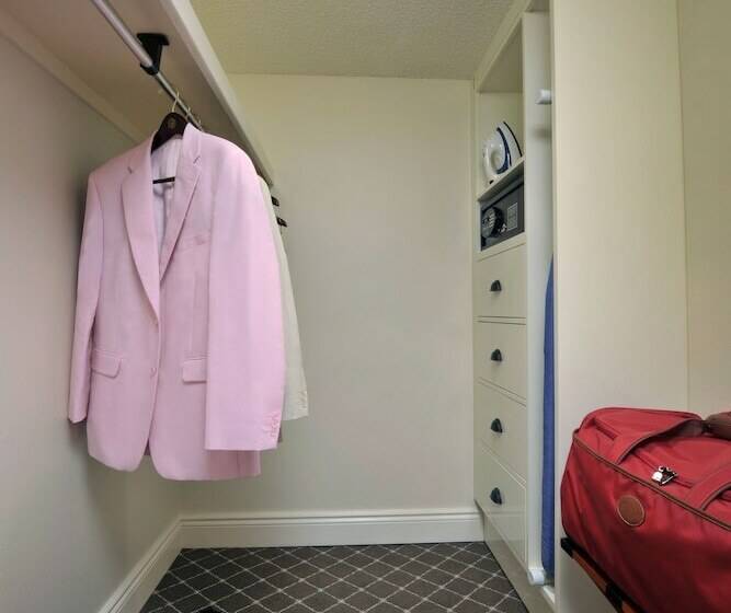 اتاق استاندارد با تخت بزرگ, Fairmont Southampton All Inclusive