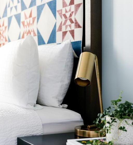 스탠다드 룸, Mount Royal