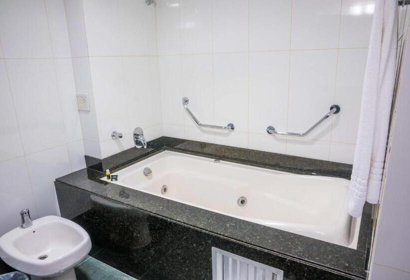 이그제큐티브 스위트, Plaza São Rafael