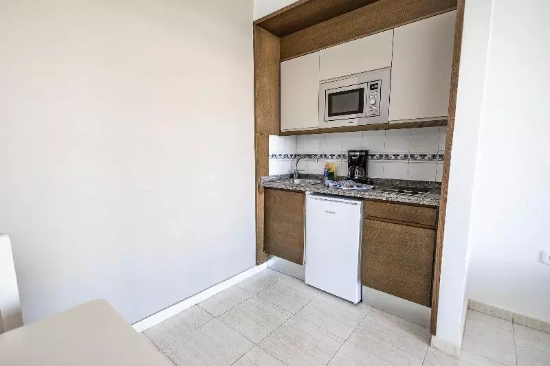 سوییت با چشم‌انداز دریا, Portogalo Suite