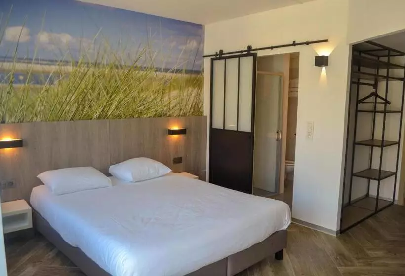 Standard Room Side Sea View, Sandeshoved Zeedijk