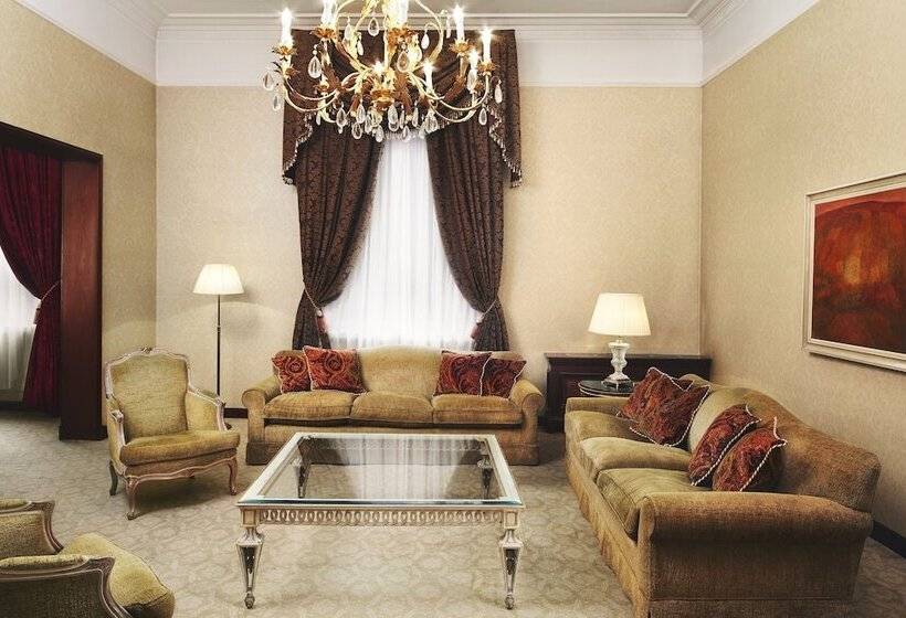 이그제큐티브 스위트 킹침대, Sofia Balkan Palace