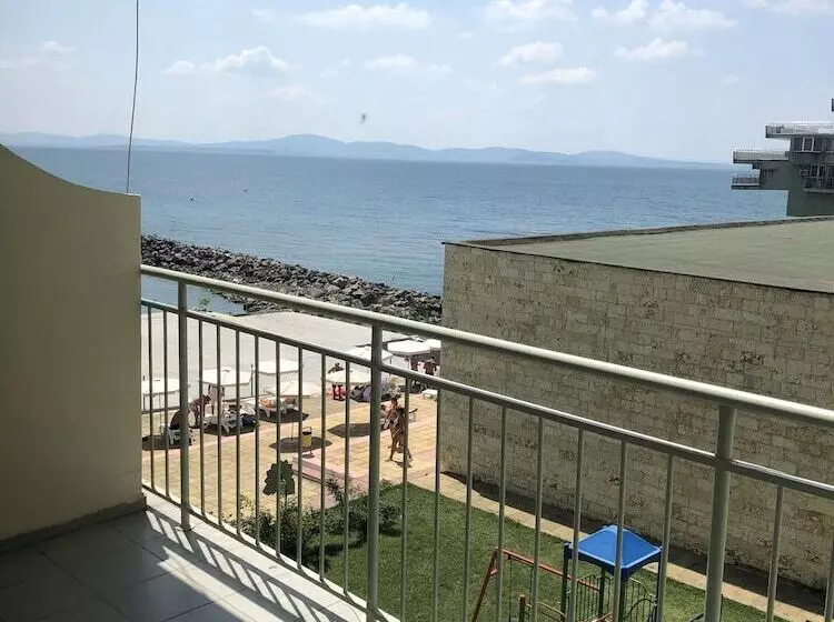 エコノミールーム, Pomorie Interhotel