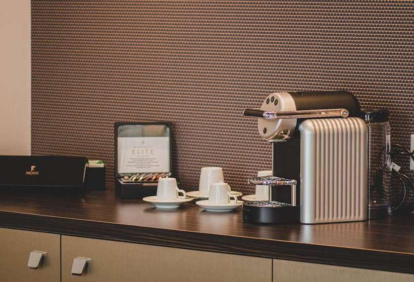 סוויטת פרמיום, Art Déco Hotel Elite