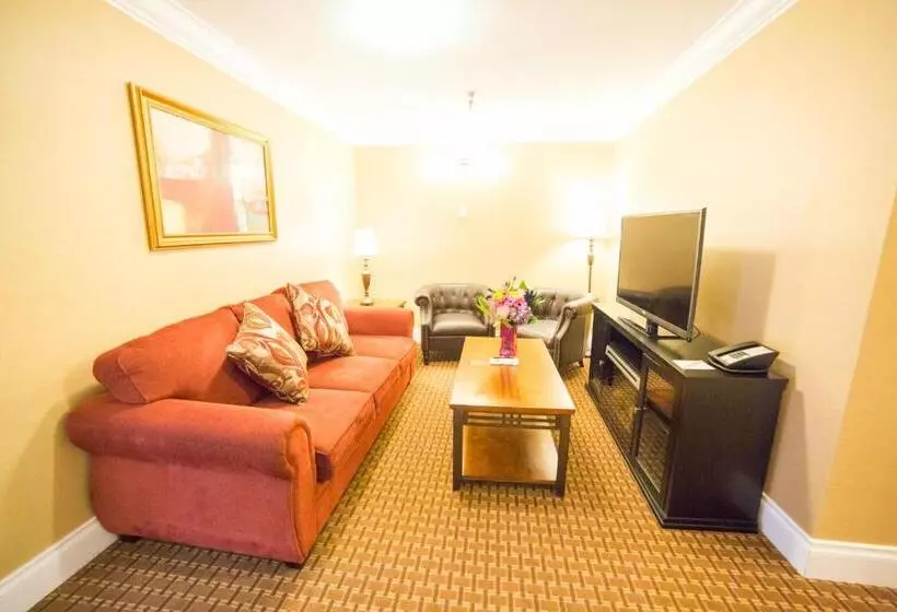 Family Suite, Abercorn Hotel, Trademark Collection By Wyndham