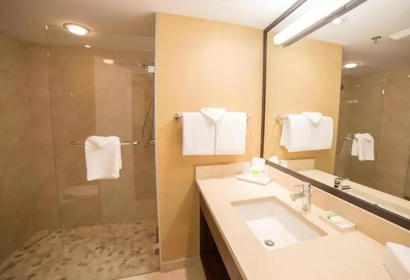 Standard Room 2 Double Beds, Abercorn Hotel, Trademark Collection By Wyndham
