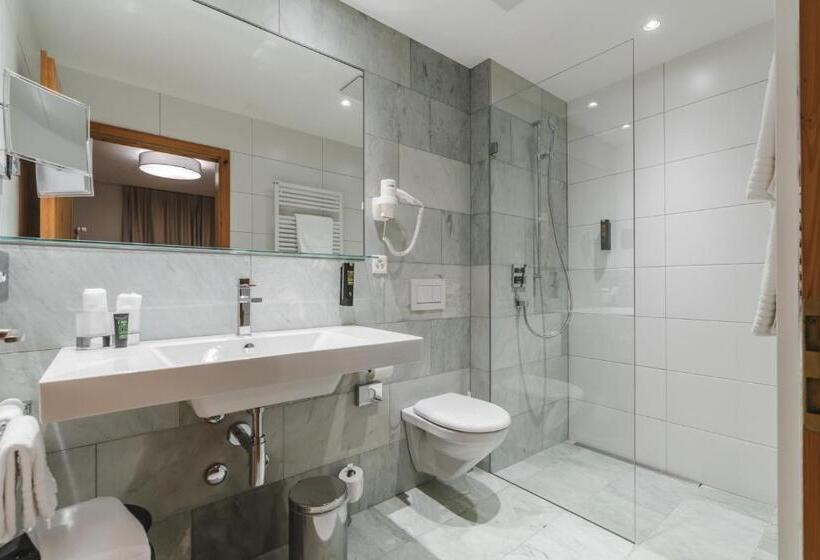 可观景的小型套房, Alpensonne Panoramazimmer & Restaurant