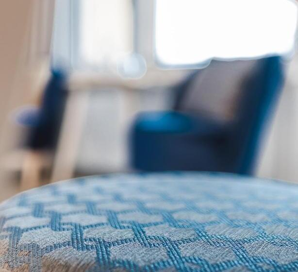 带阳台的豪华间, Alpensonne Panoramazimmer & Restaurant