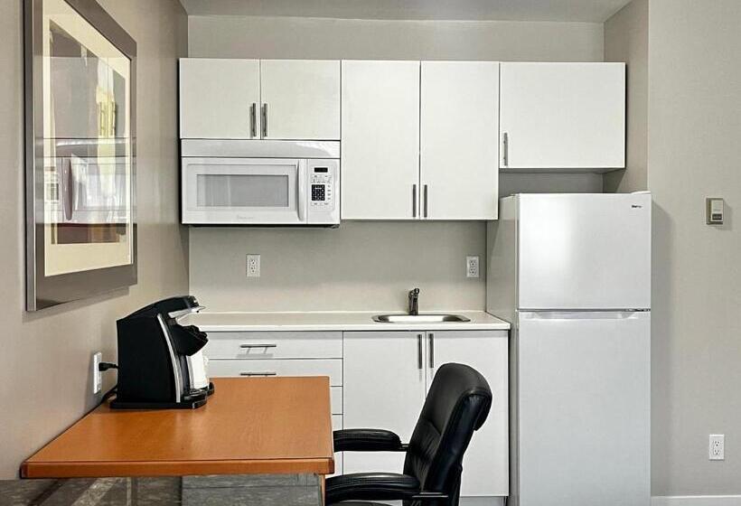 סוויטה דלוקס, Anavada Inn & Suites  Prince George