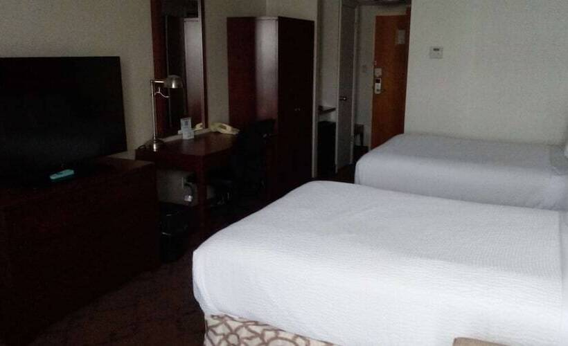 غرفه قياسيه سريرين مزدوجين, Best Western Plus Otonabee Inn