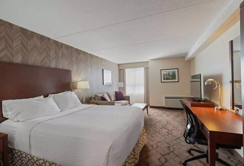 ダブルベッドのベーシックルーム, Best Western Plus Otonabee Inn