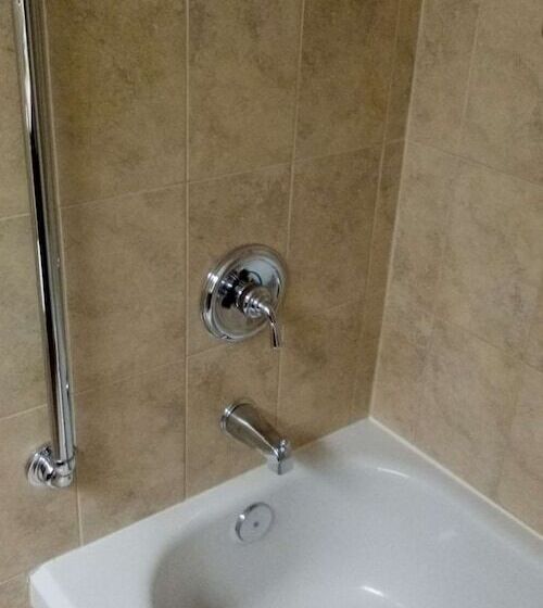 غرفة قياسية سرير مزدوج, Best Western Plus Otonabee Inn