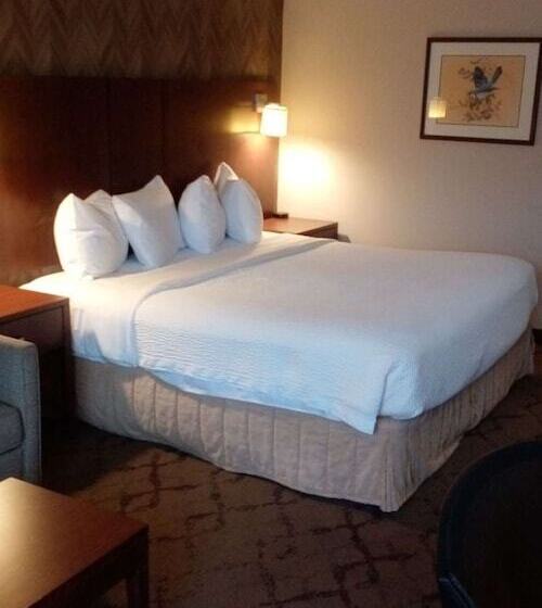 ダブルベッドスタンダードルーム, Best Western Plus Otonabee Inn