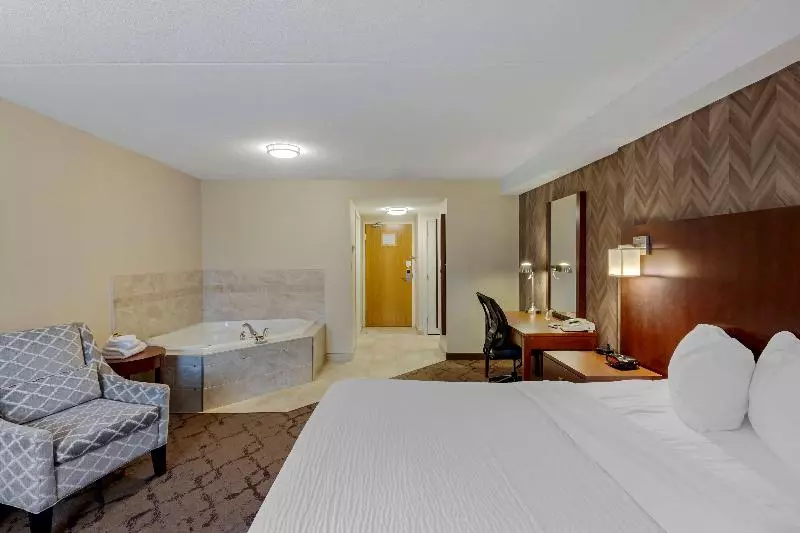 キングサイズベッドのスタンダードルーム, Best Western Plus Otonabee Inn
