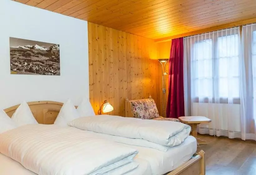 Habitació Estàndard, Bären