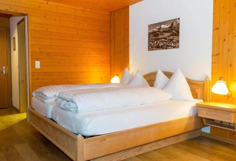 Habitació Estàndard, Bären