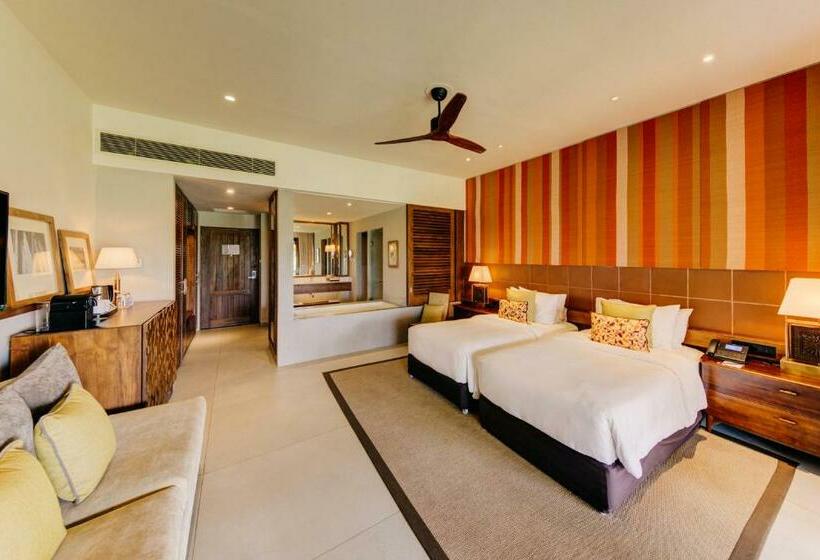 Premium room with terrace, Cinnamon Bentota Beach Signature Selection