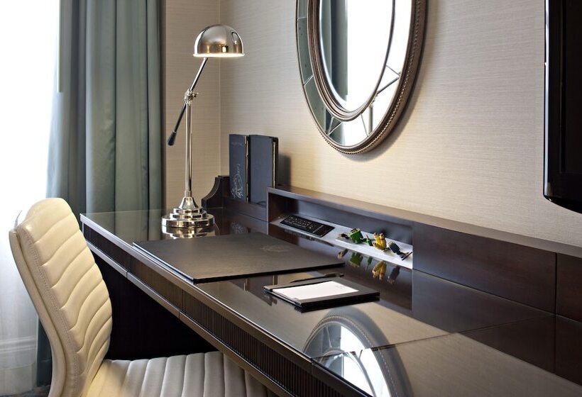 غرفه قياسيه سريرين مزدوجين, Delta Hotels By Marriott Bessborough