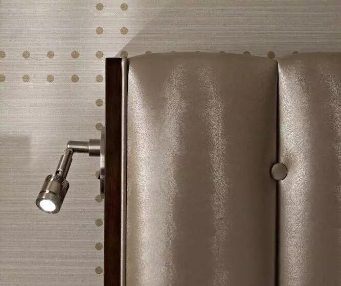 اتاق استاندارد با 2 تخت دوبل, Delta Hotels By Marriott Bessborough