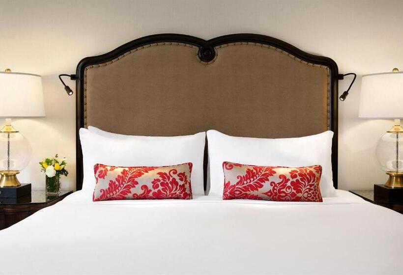 غرفة قياسية مطلّة علي البحيرة, Fairmont Chateau Lake Louise