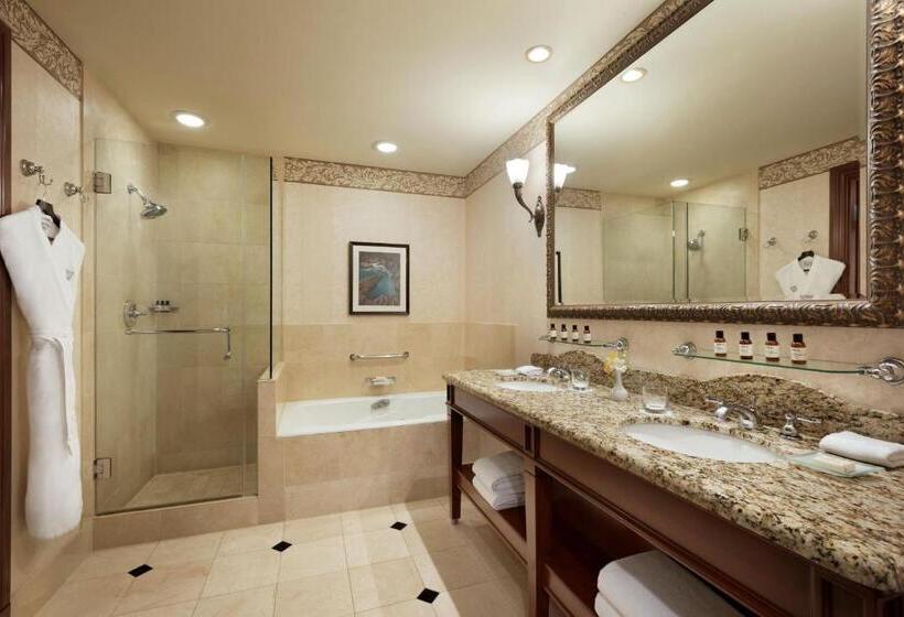 جناح جونيور, Fairmont Chateau Lake Louise