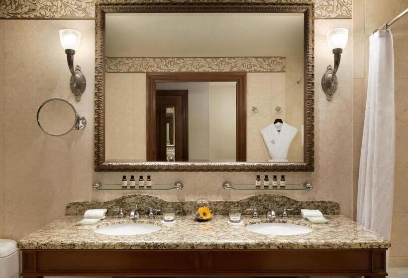 غرفة ديلوكس, Fairmont Chateau Lake Louise