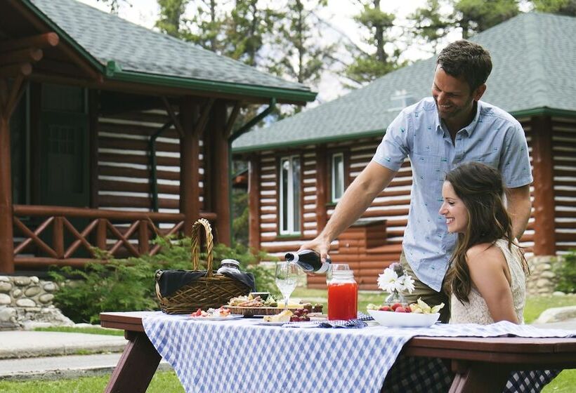 جناح جونيور مطل علي البحيرة, Fairmont Jasper Park Lodge