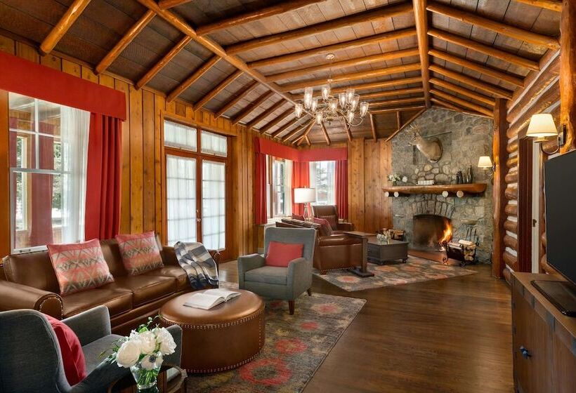 Хижина, Fairmont Jasper Park Lodge