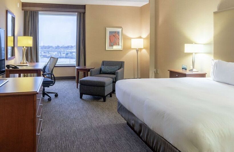 景色の見えるダブルベッドスタンダードルーム, Hilton Saint John