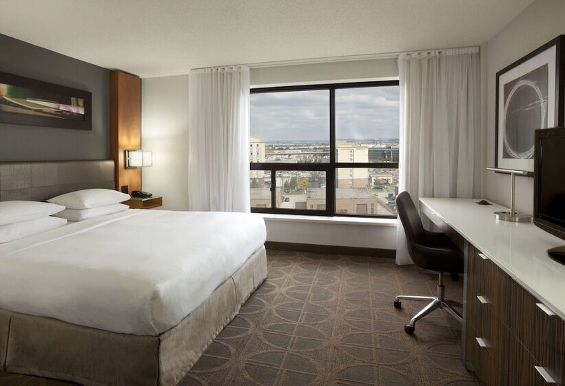 ジュニアスイート, Hilton Toronto Airport Hotel & Suites