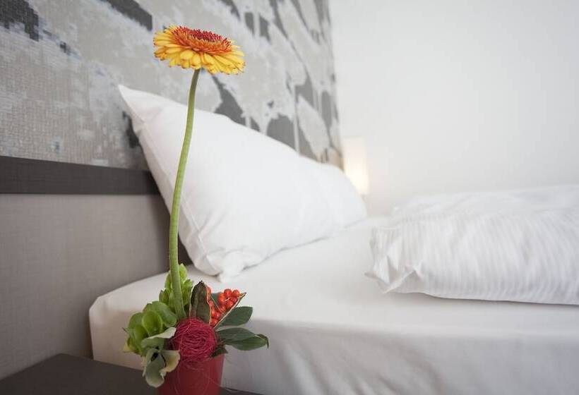 اتاق استاندارد یک نفره, Internazionale Bellinzona