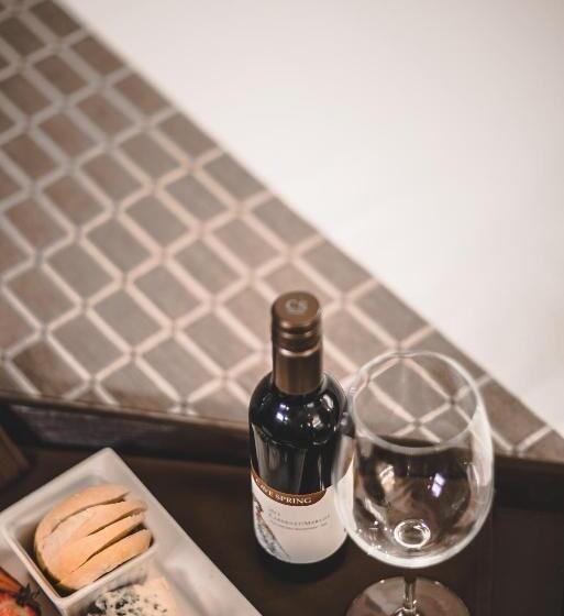 クラシックルーム, Lord Elgin