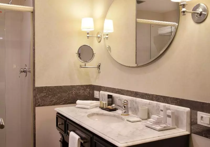 اتاق استاندارد با تخت بزرگ, North Vancouver