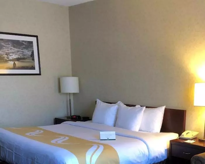 スタンダードルーム, Quality Hotel & Suites Woodstock