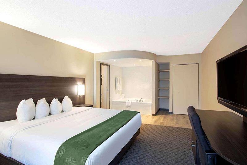 جناح سرير كينج, Quality Inn & Conference Centre Kingston Central