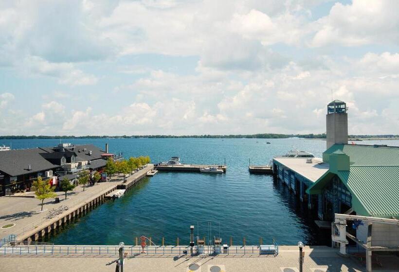 חדר פרמיום נוף לאגם, Radisson Blu Toronto Downtown