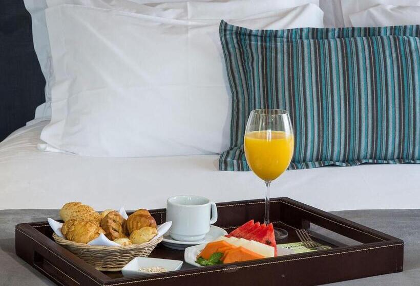 סטודיו סטנדרט, מיטה זוגית, Radisson Blu Toronto Downtown