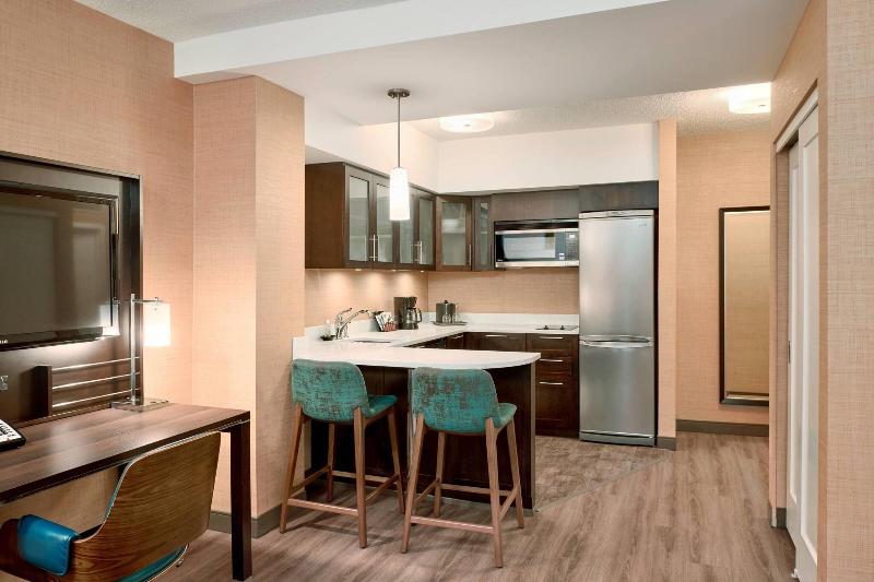 キングサイドベッドのスタンダードワンルーム, Residence Inn By Marriott Vancouver Downtown