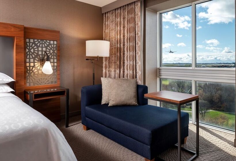 اتاق لوکس با چشم‌انداز, Sheraton Toronto Airport Hotel & Conference Centre